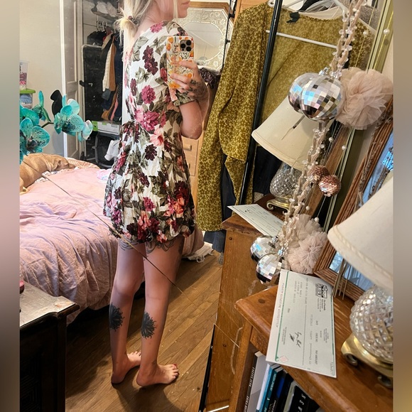 STYLES TO GO 90s vintage floral romper - Picture 2 of 4